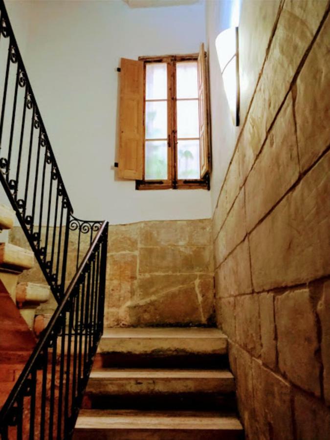 A 400 Year Old Large Town House In Valletta. Hotel Екстериор снимка