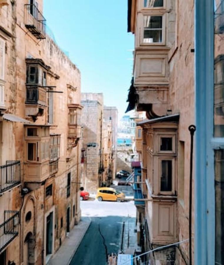 A 400 Year Old Large Town House In Valletta. Hotel Екстериор снимка